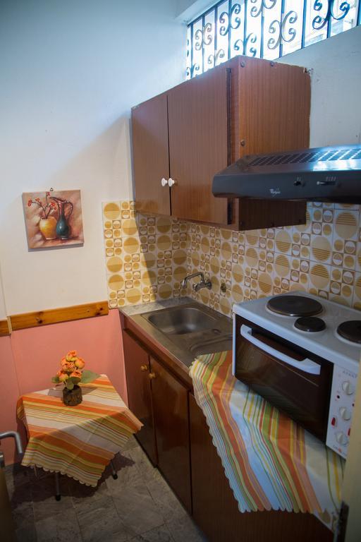 Golden Sun Rooms Pyrgi Thermis Quarto foto